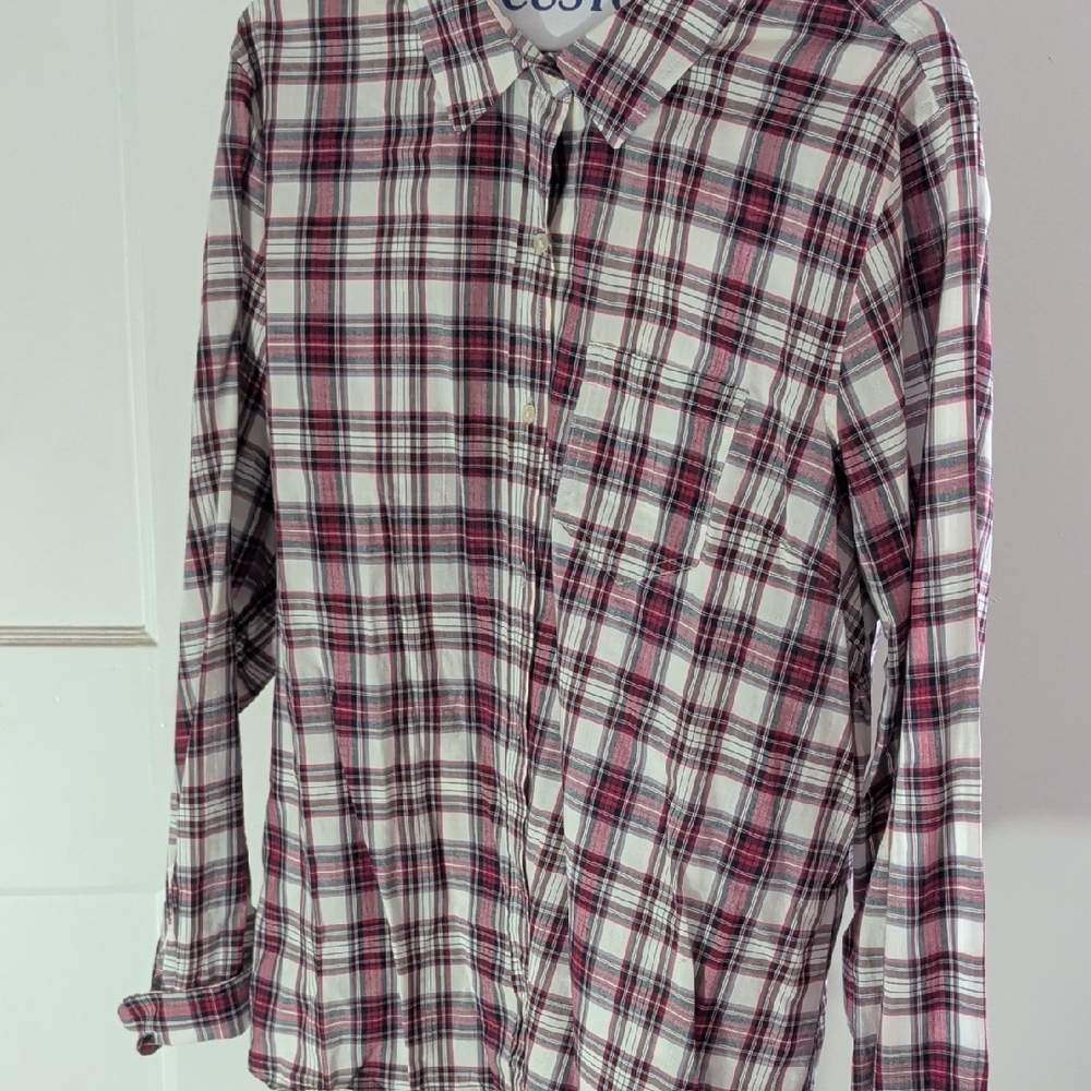 GAP Women's Plaid Button Down Shirt - Red and White